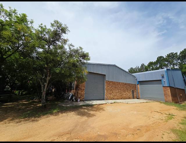 2,000M² WAREHOUSE FOR SALE IN HONEYDEW